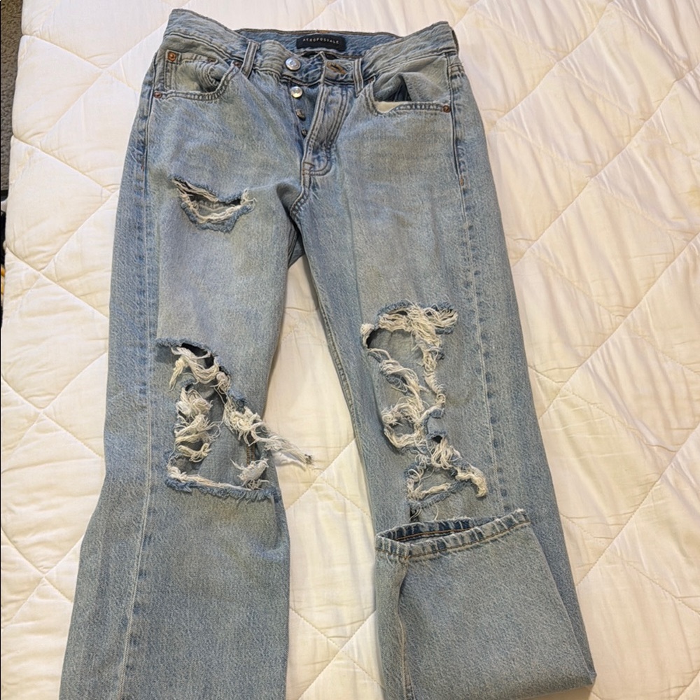 Levi's Distressed Light Wash Jeans